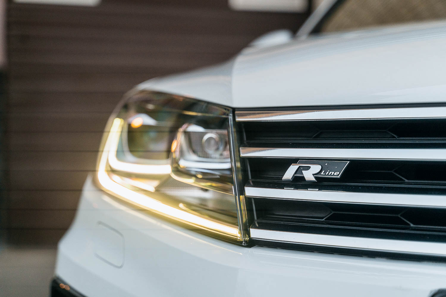 VOLKSWAGEN TOUAREG II рестайлинг 3.0 TDI VOLKSWAGEN TOUAREG II рестайлинг 3.0 TDI