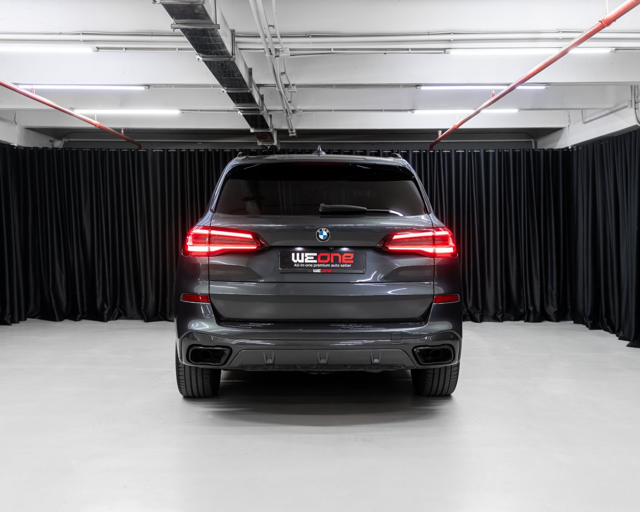 купить BMW X5 40i xDrive 2021 серый в Москве