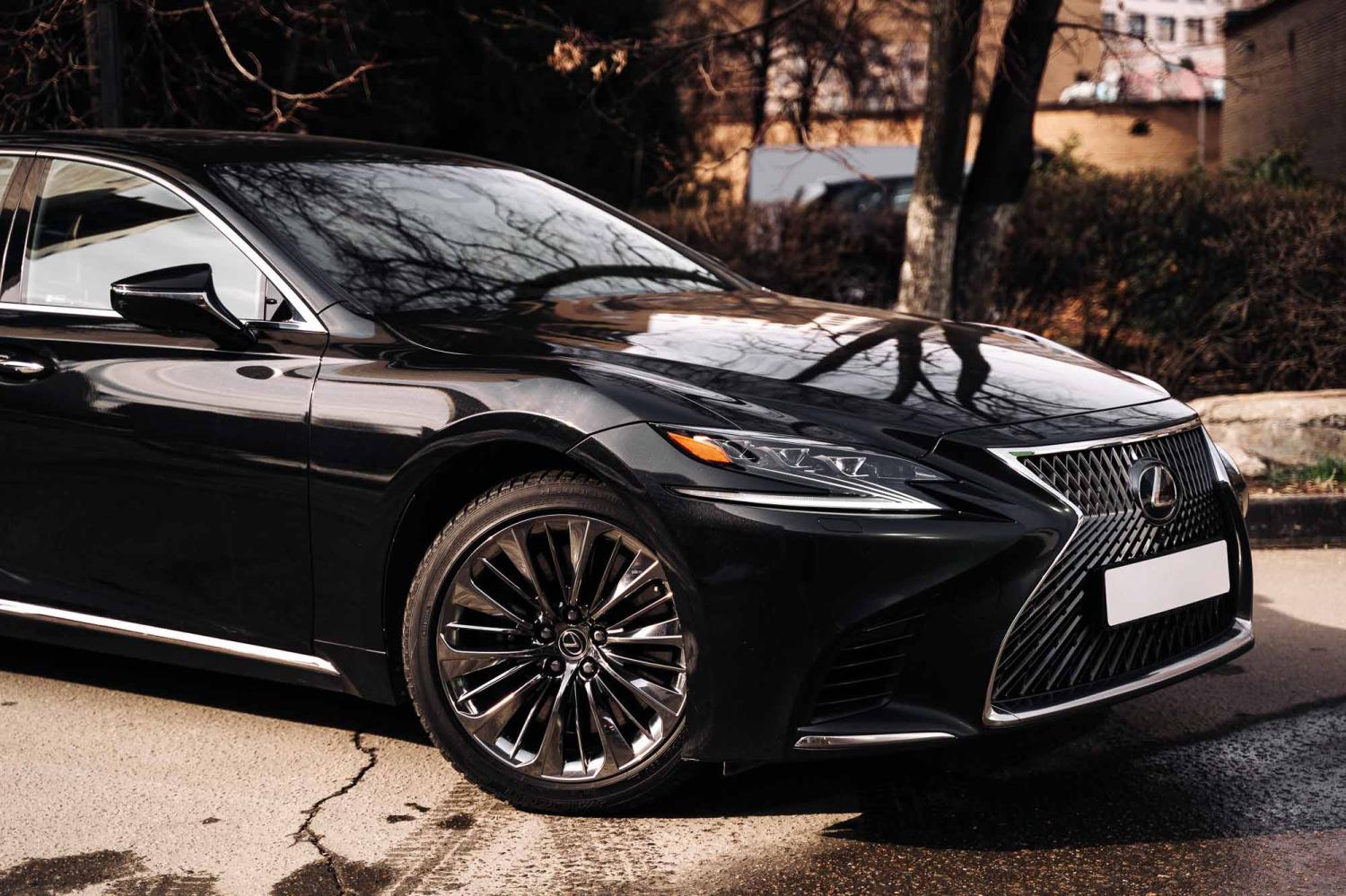 Lexus LS500 5-ого поколения