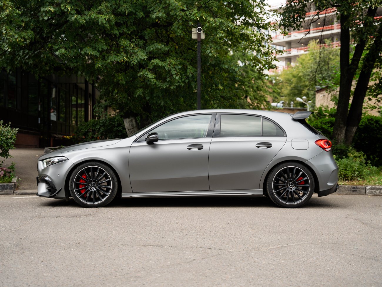 купить Mercedes-Benz AMG A 45S 2020 серый в Москве