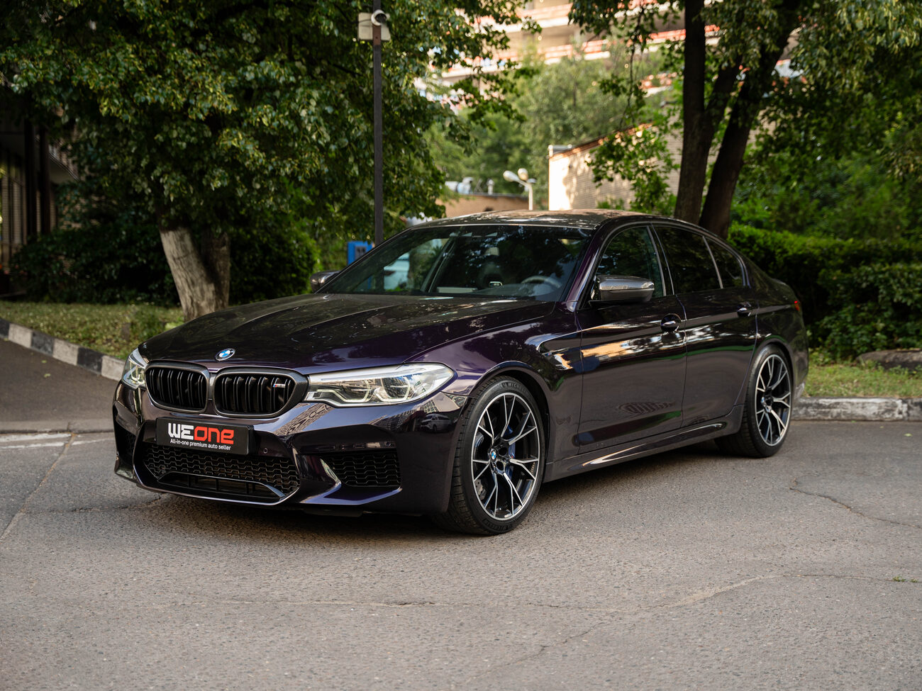 купить BMW M5 Competition 2018  фиолетовый в Москве