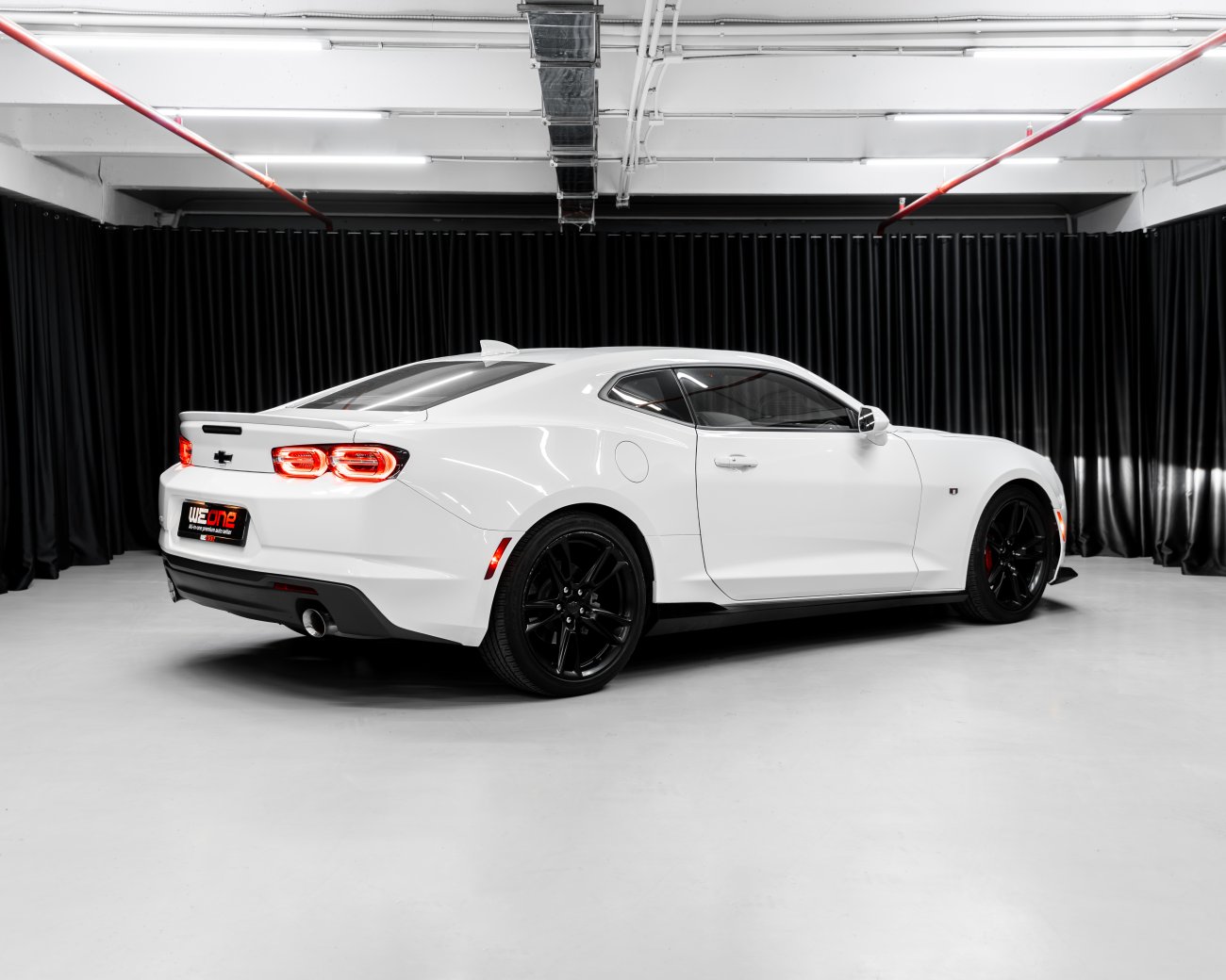 купить CHEVROLET CAMARO  2021 белый в Москве