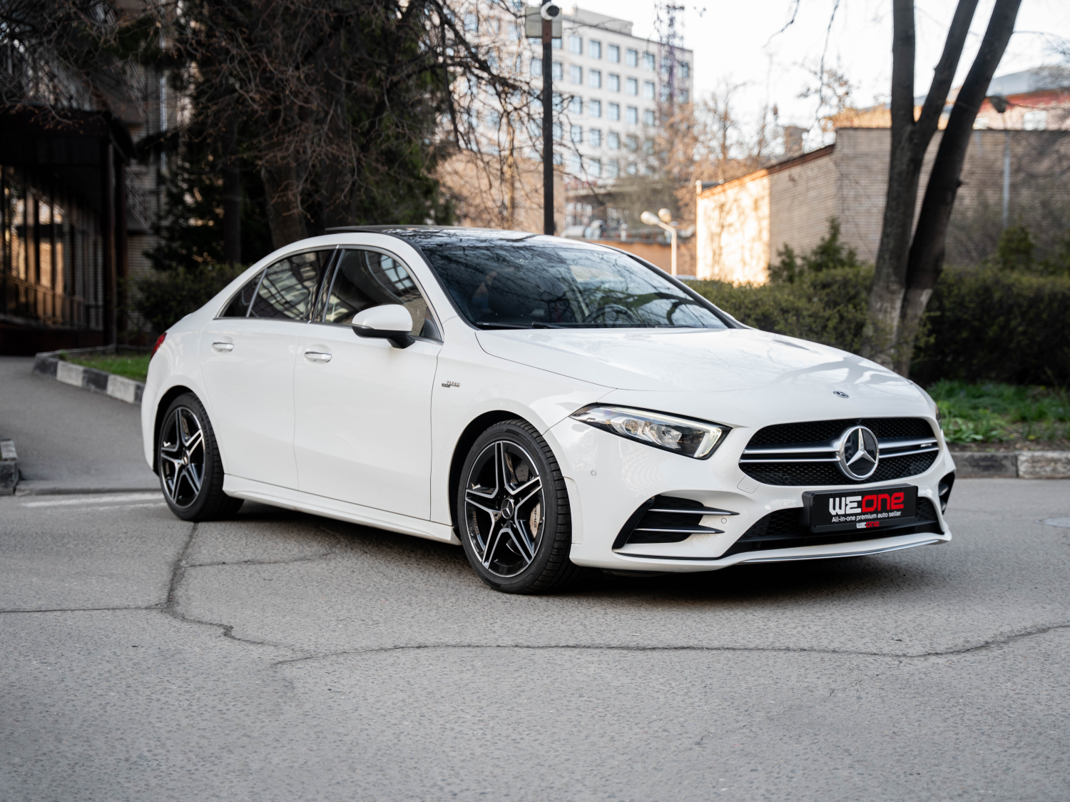Mercedes-Benz AMG A35 4MATIC 2021  белый Mercedes-Benz AMG A35 4MATIC 2021  белый