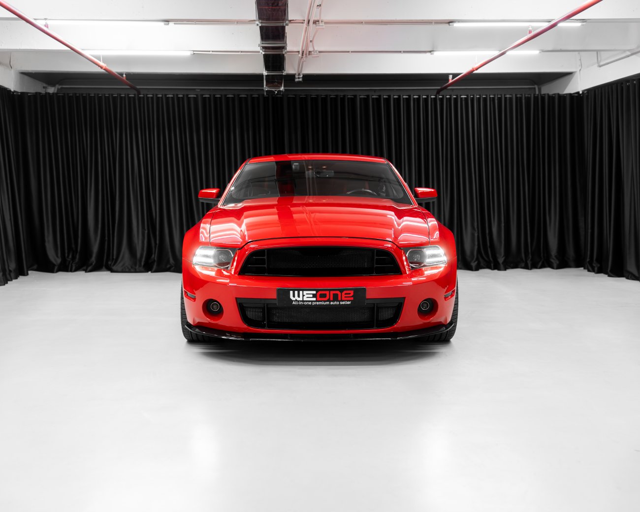 купить Ford Mustang  2012 красный  в Москве