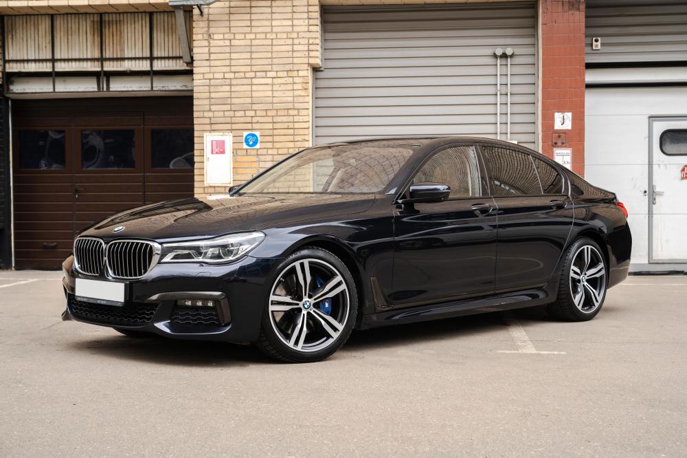BMW G11 750d xDrive BMW G11 750d xDrive