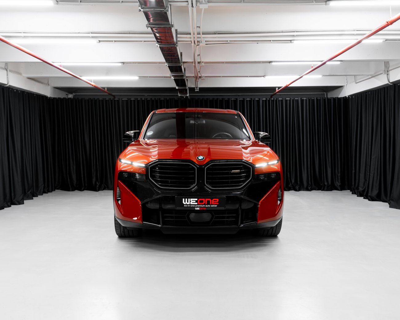 купить BMW XM 2024  красный  в Москве