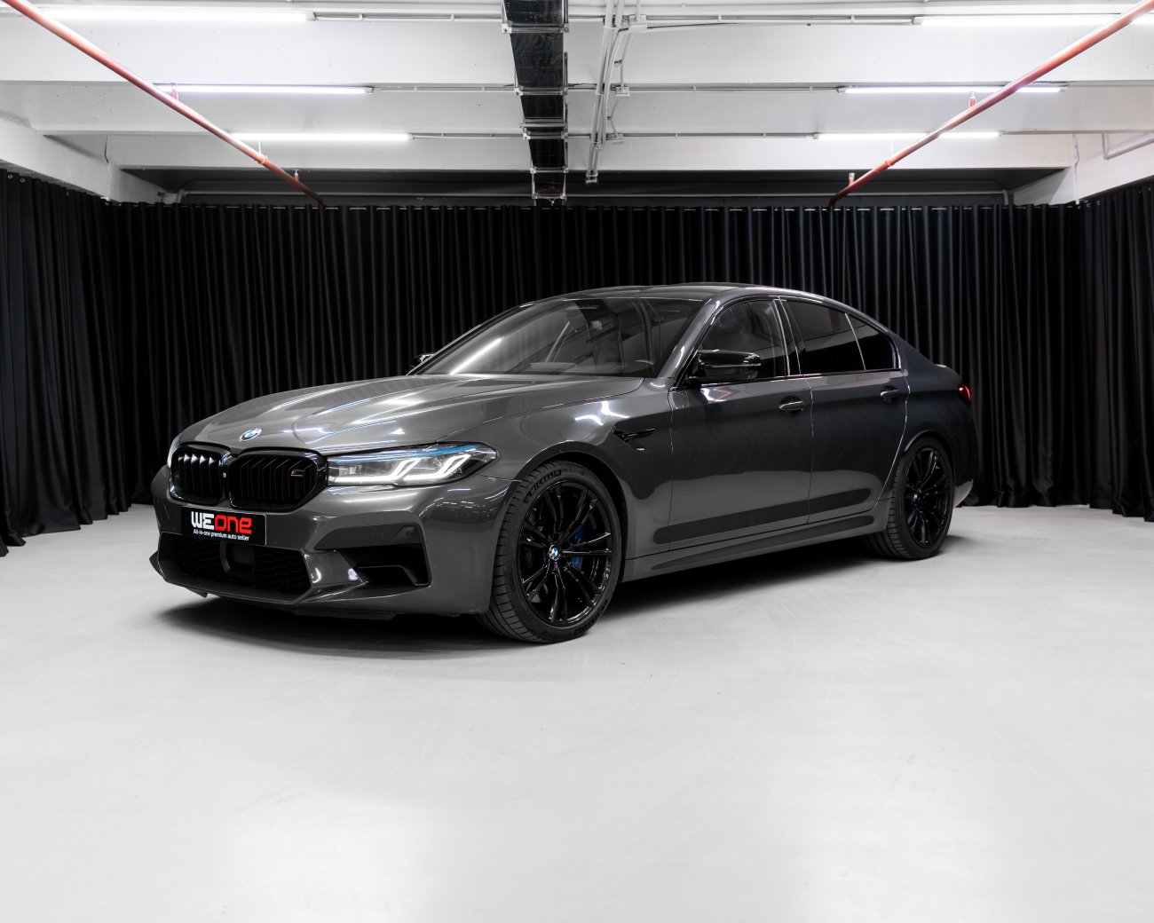 BMW M5 Competition 2020 серый