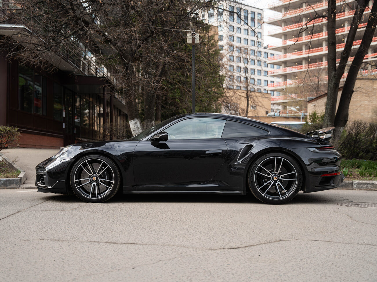 купить Porsche 911 Turbo S 2020 черный в Москве