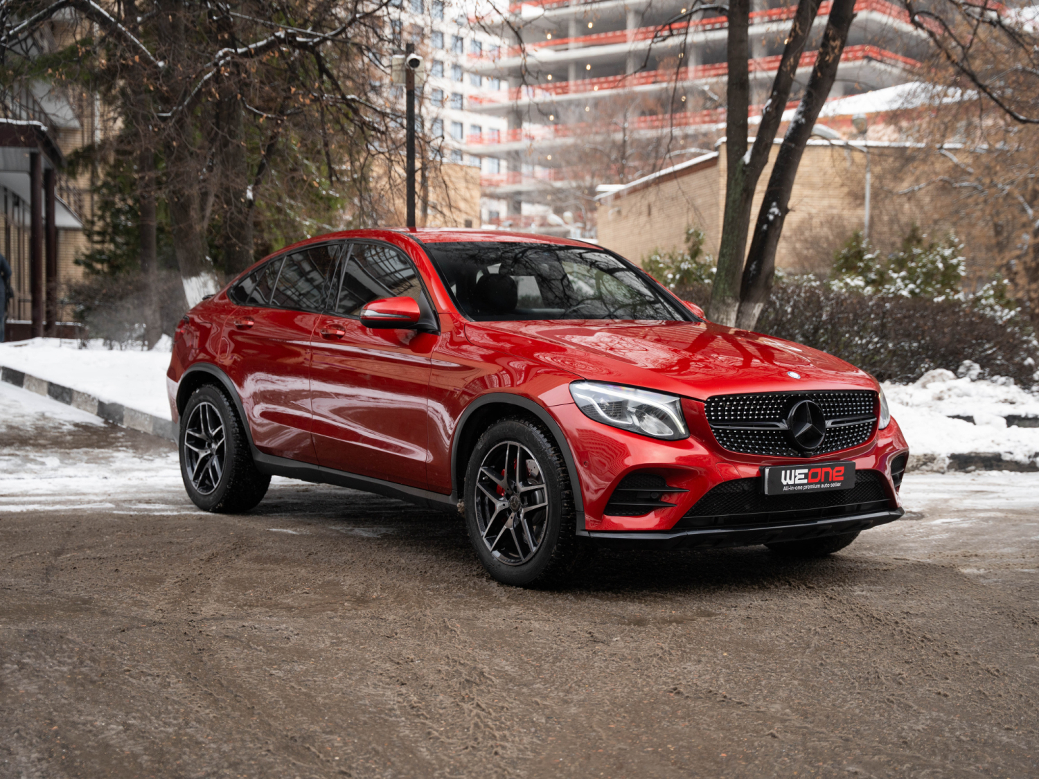 MERCEDES-BENZ GLC 300 4MATIC 2016 красный