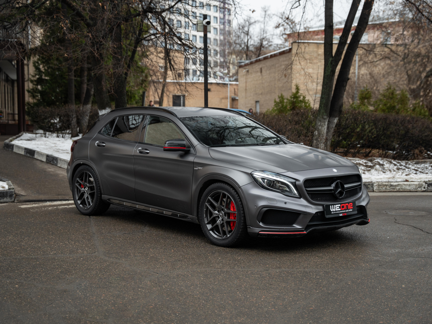 Mercedes-Benz GLA 45 AMG 4MATIC Mercedes-Benz GLA 45 AMG 4MATIC