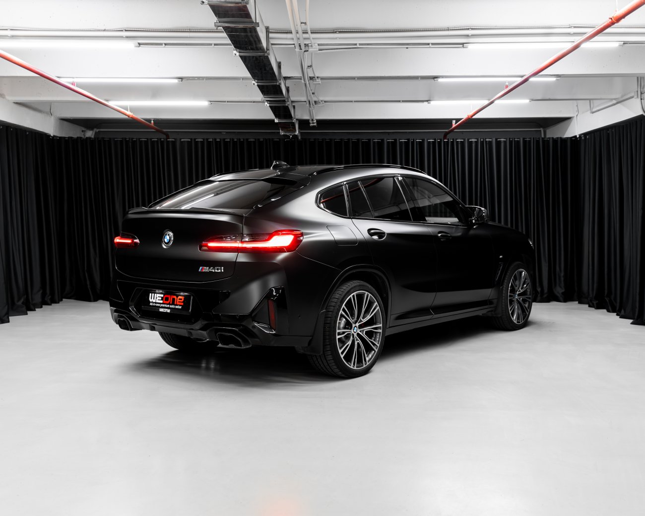 купить BMW X4 M40i 2021 черный  в Москве
