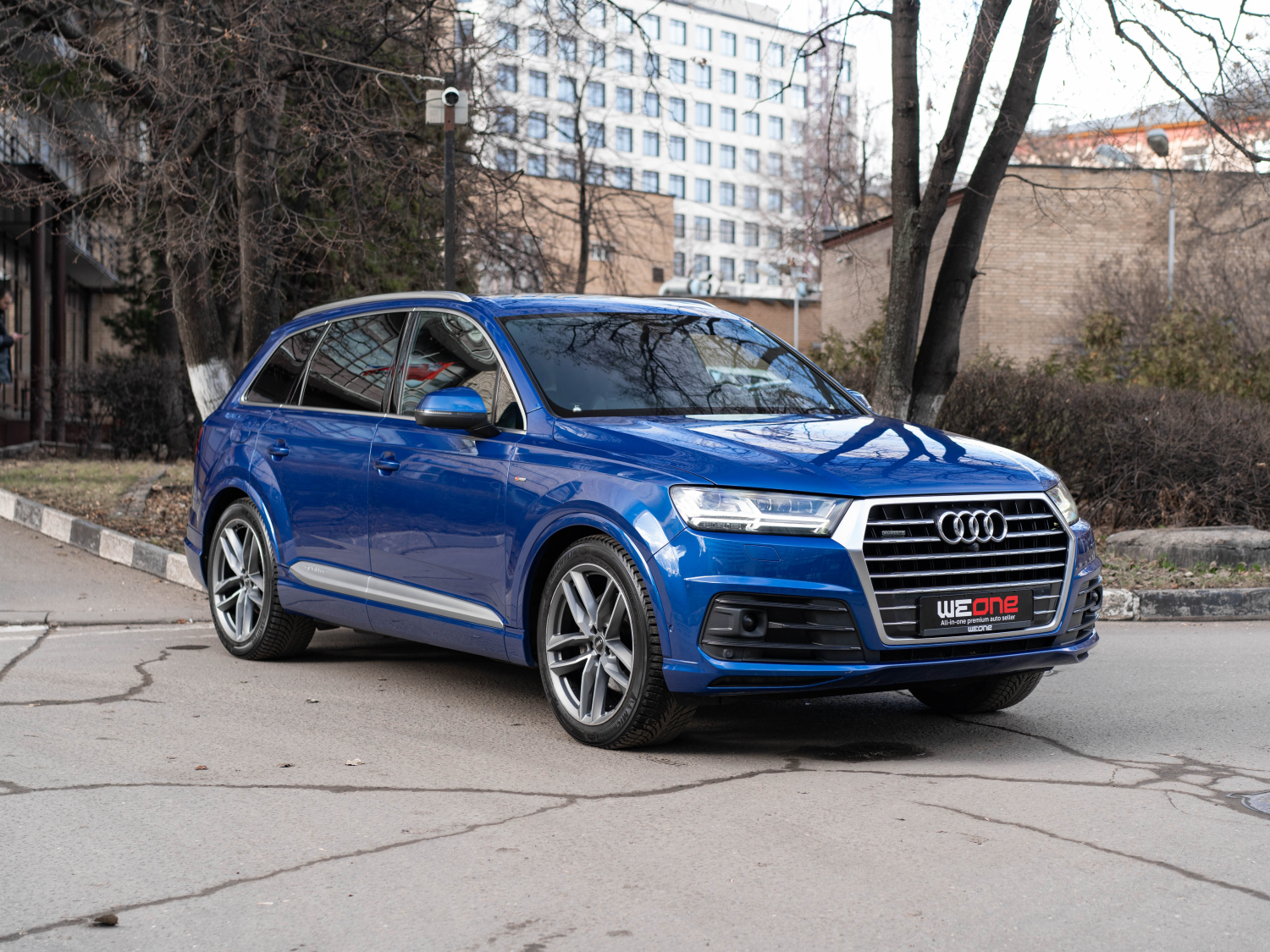 Audi Q7 2017 ярко-синий Audi Q7 2017 ярко-синий