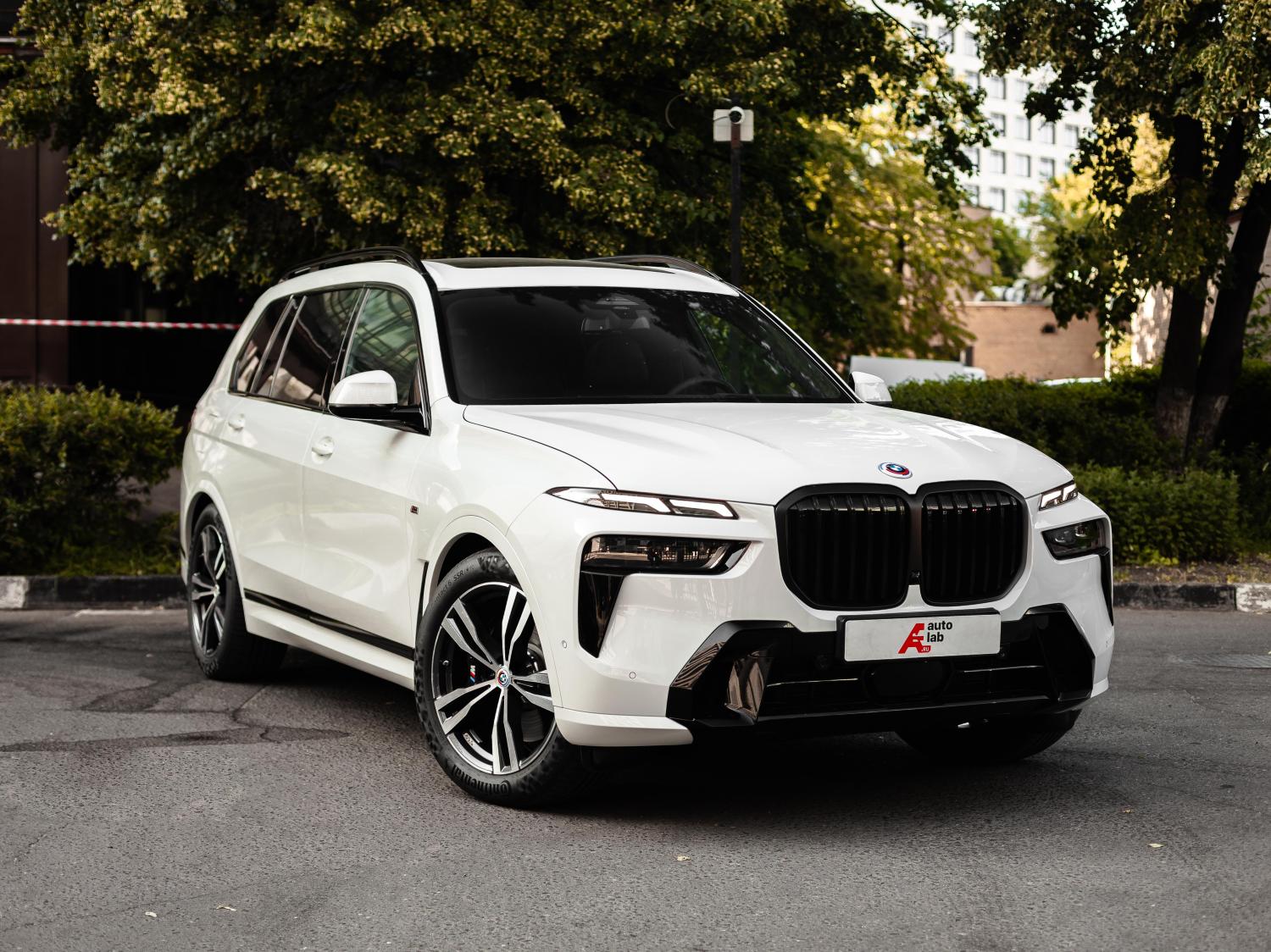 BMW X7 G07 Рестайлинг xDrive40d M Sport Pro 2022 BMW X7 G07 Рестайлинг xDrive40d M Sport Pro 2022