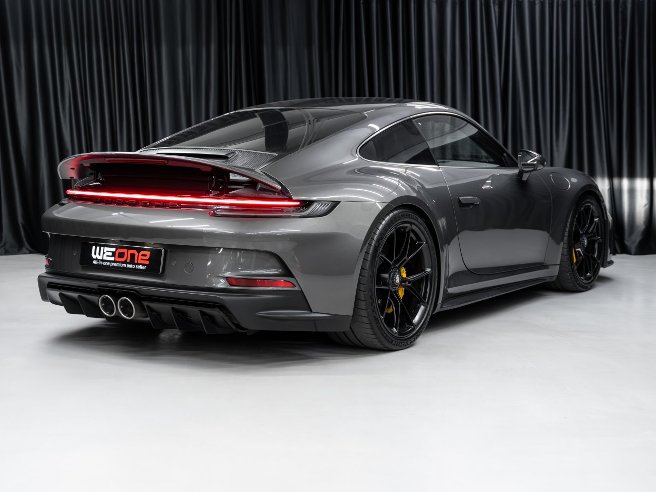купить Porsche 911 GT3 Touring 2023 серый  в Москве