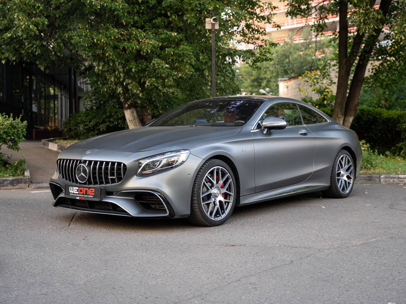 купить Mercedes-Benz S63 AMG 4MATIC+ Coupe  2018 серый в Москве