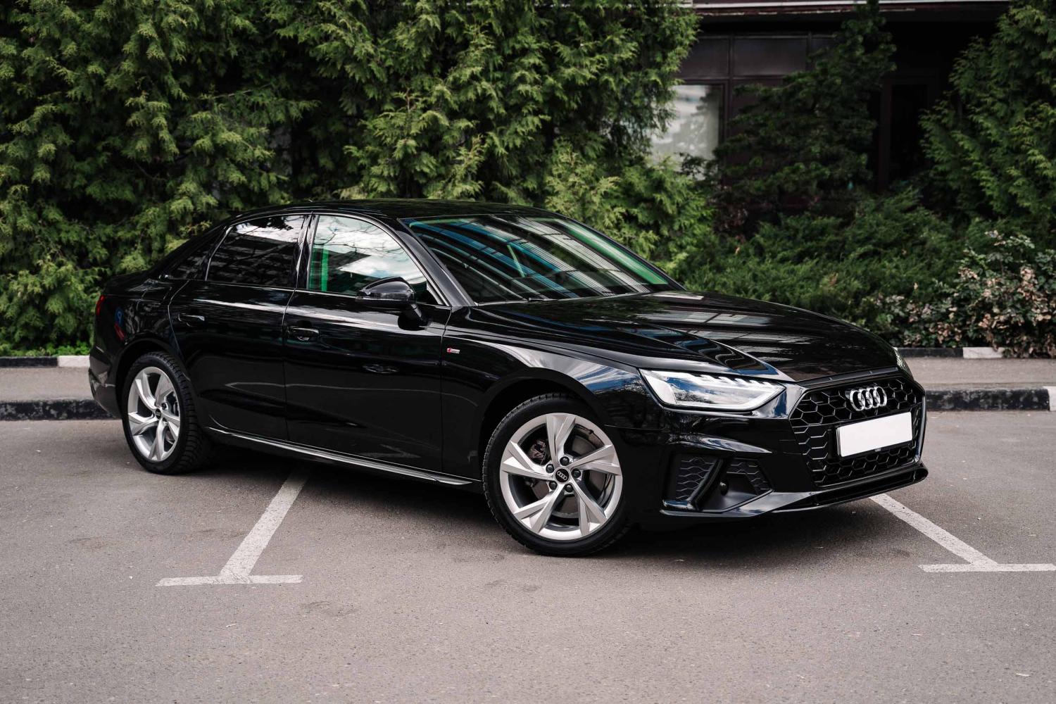 AUDI A4 рестайлинг 35 TFSI S tronic Sport