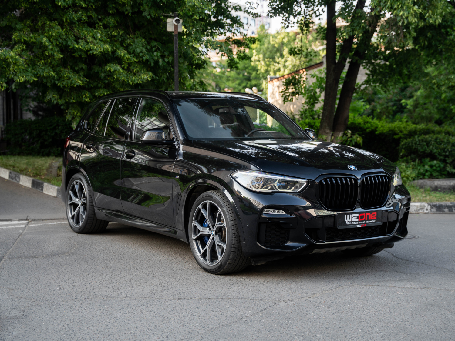 BMW X5 xDrive30D 2020 черный