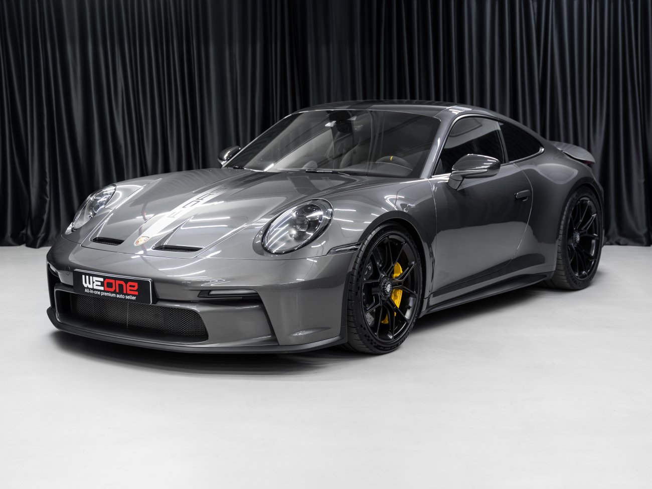 Porsche 911 GT3 Touring 2023 серый 