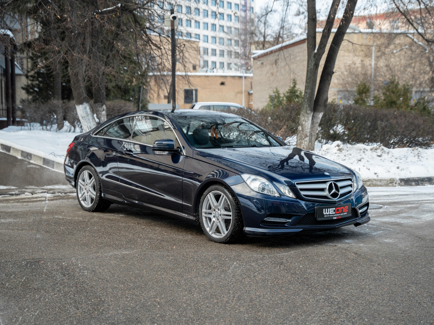 Mercedes-benz E200 2013 синий Mercedes-benz E200 2013 синий