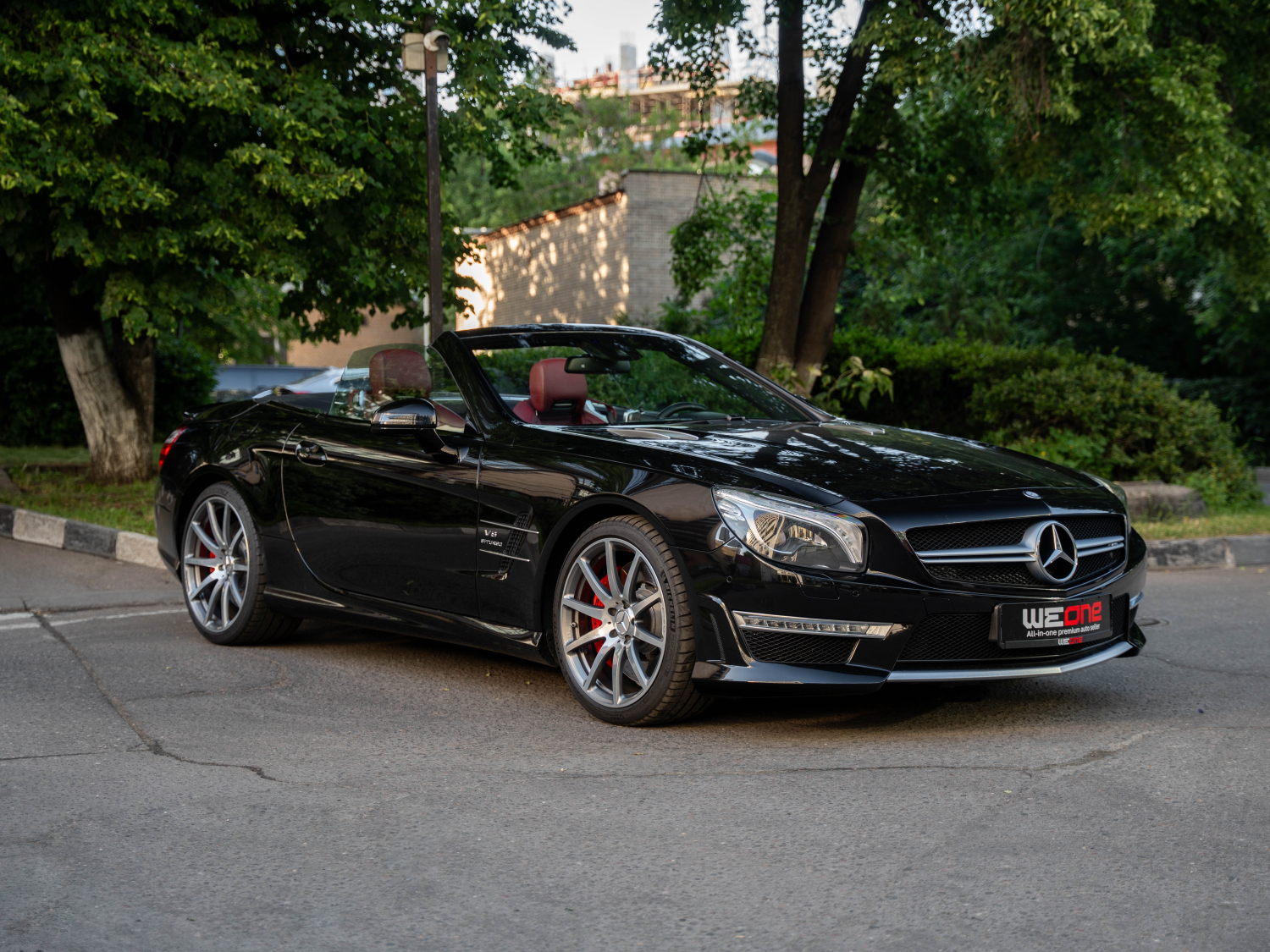 Mercedes-Benz SL63 черный 2015 Mercedes-Benz SL63 черный 2015