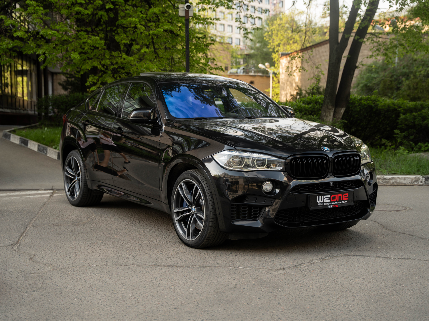 BMW X6M 2015 черный BMW X6M 2015 черный