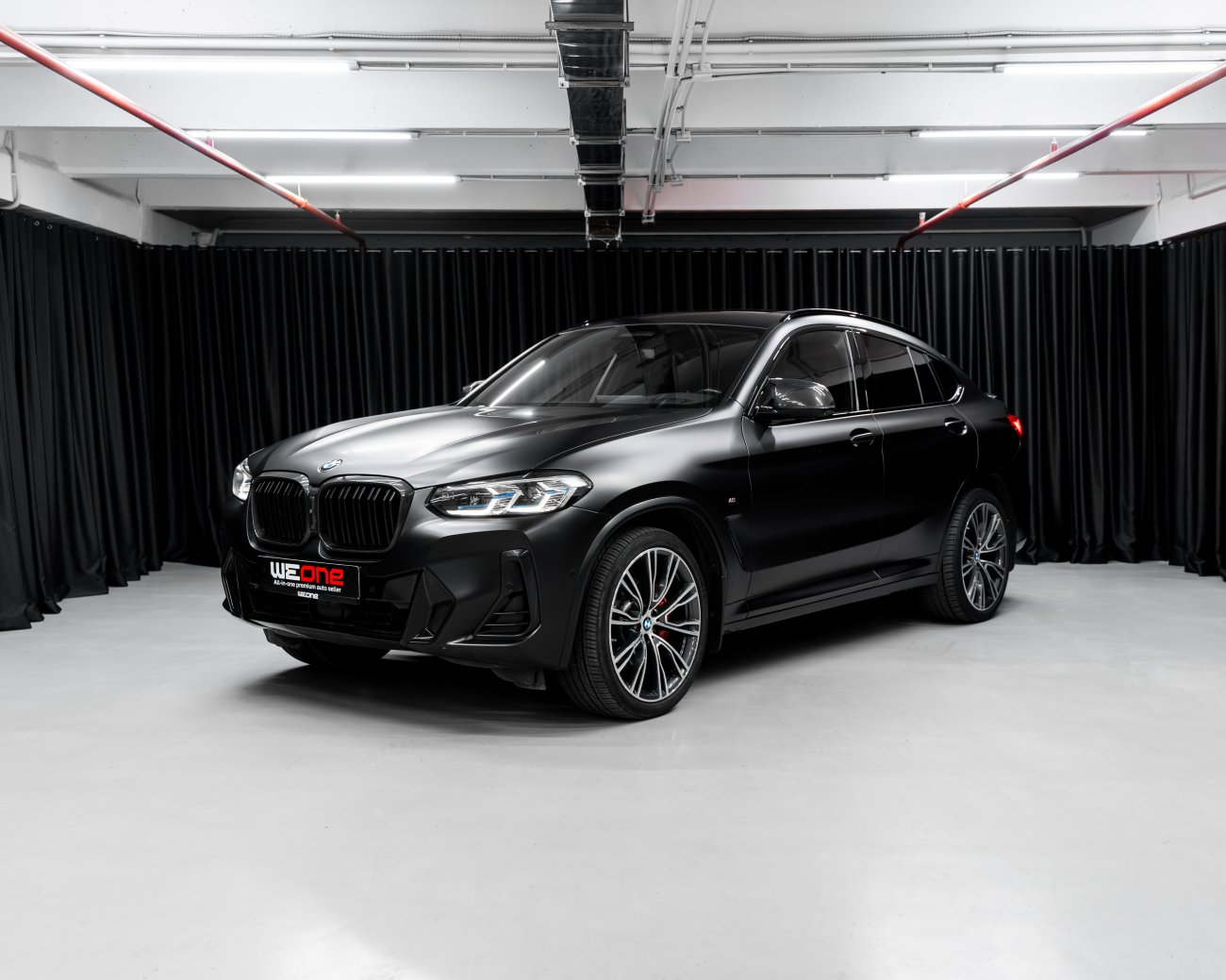 BMW X4 M40i 2021 черный 