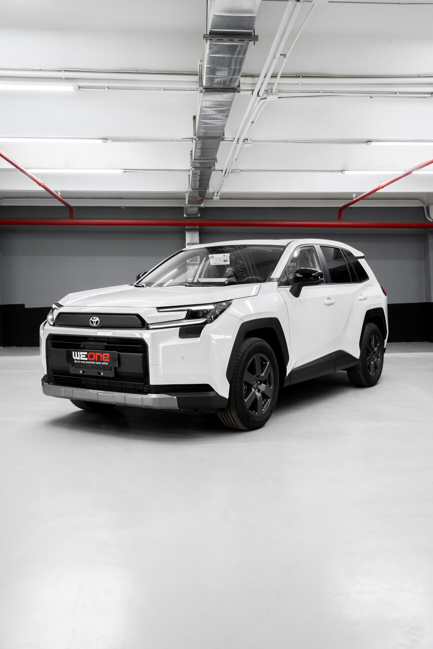 купить Toyota RAV4 VI в Москве