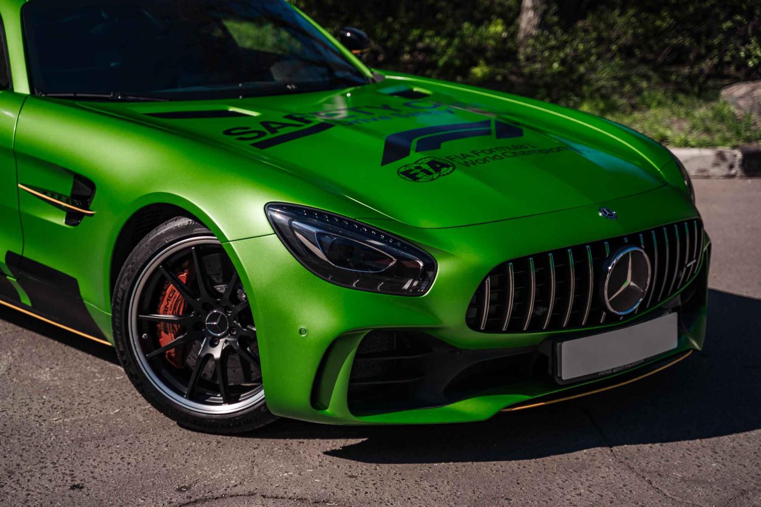 MERCEDES-AMG GT R 2017 года
