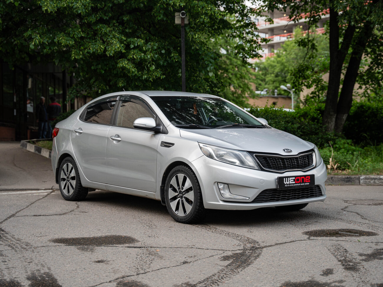 KIA RIO 2013  серебристый