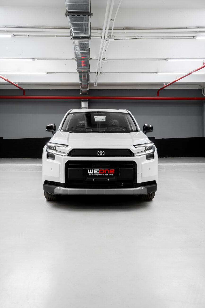 купить Toyota RAV4 VI в Москве