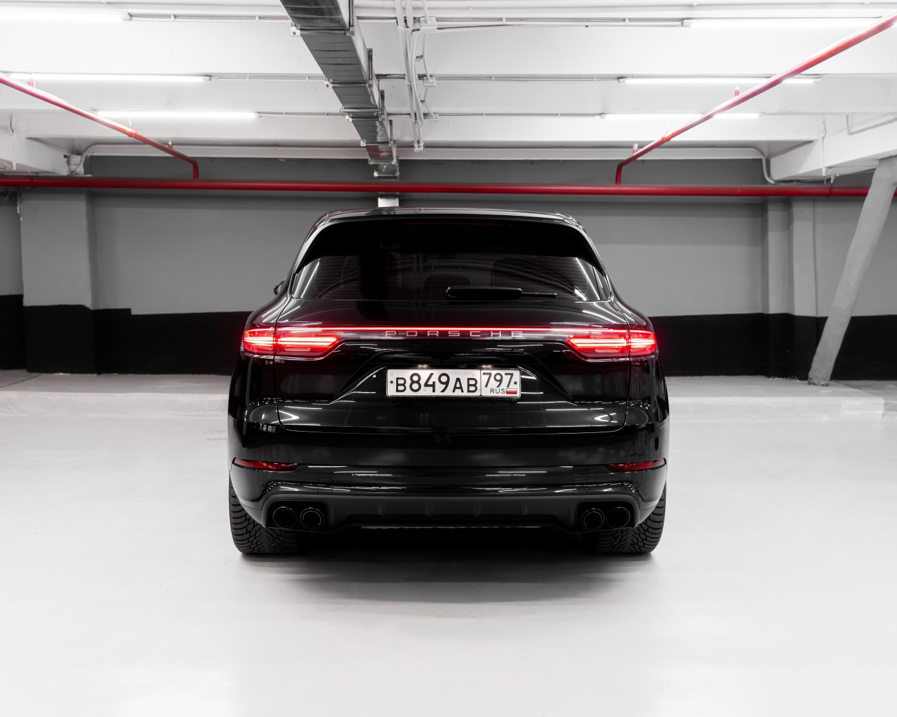 купить Porsche CAYENNE 2020 черный  в Москве