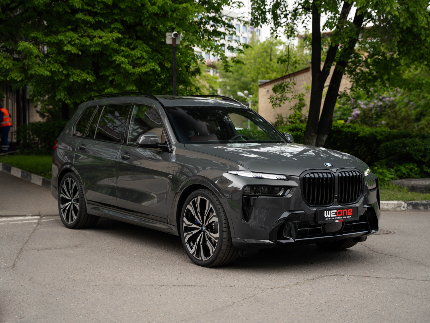 BMW X7 40D 2024 серый BMW X7 40D 2024 серый