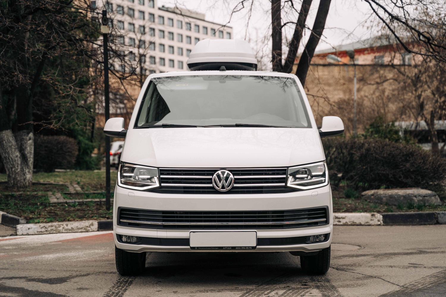 Volkswagen Multivan Т6 2.0 TDI 2019 года
