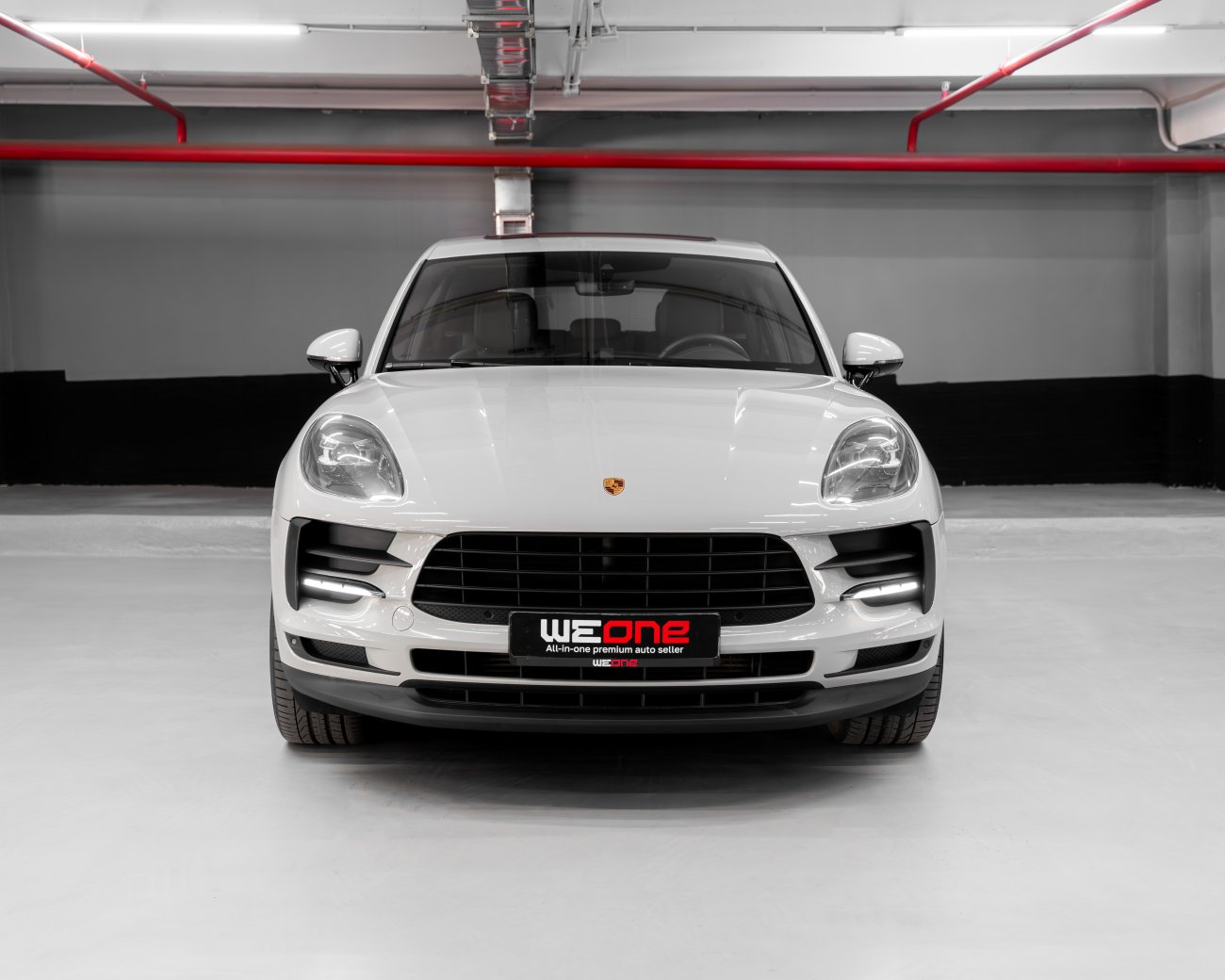 купить Porsche Macan 2021 серый  в Москве